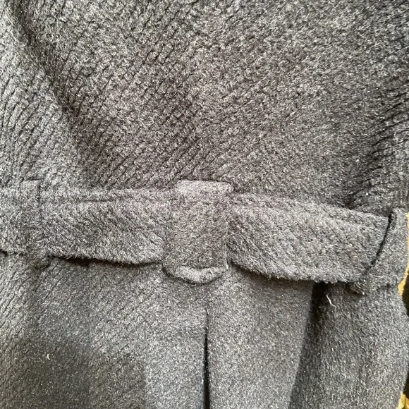 Casual Belted Capris Coat. Size - M - Picture 11 of 15